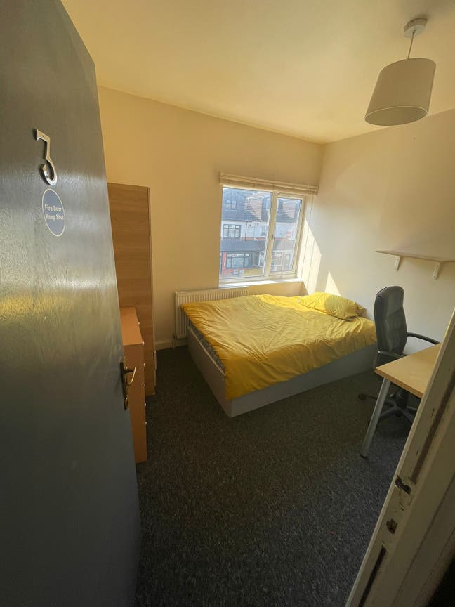 ✨ UC/DSS | 1 x Double Room | Move In Today!  Main Photo