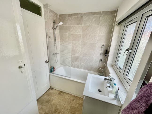 Spacious Room in Clapham All Bills Included Main Photo