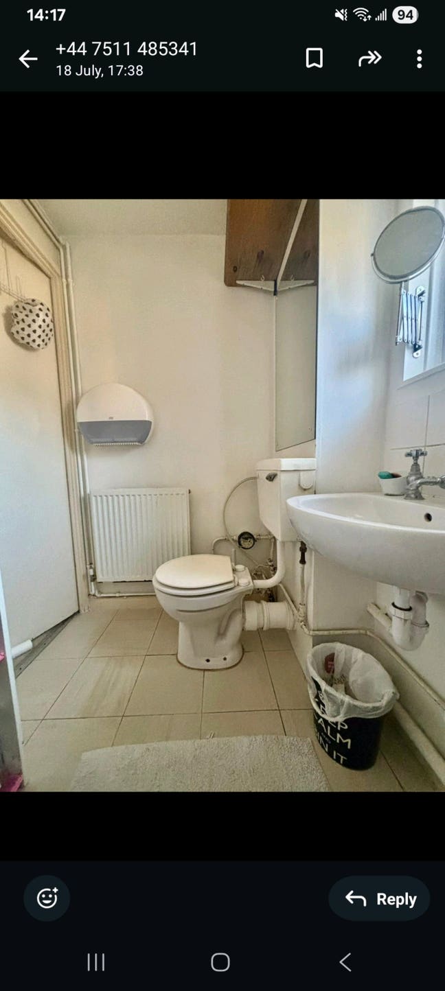 Single Room Main Photo