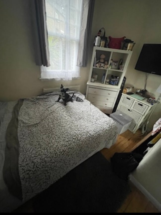 Small Spacious Room In Heart Of Battersea Main Photo