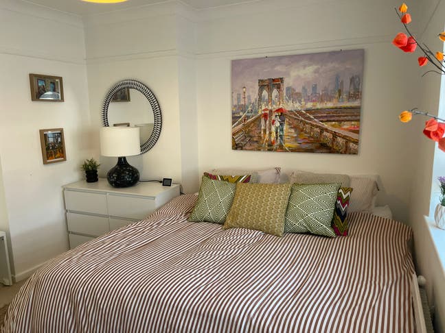 2 Double rooms in spacious modern home Main Photo