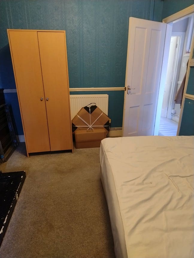 Room to rent Main Photo