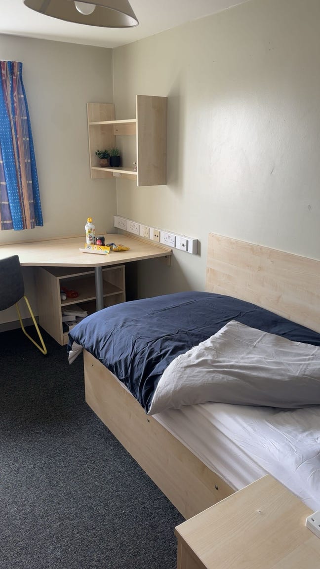 Large Single Room In Liverpool City Centre Main Photo