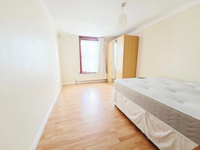 Beautiful 2 bedroom property in hackney Main Photo