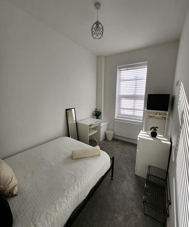 ✨ Beautifully Presented Room | Bills Included  Main Photo