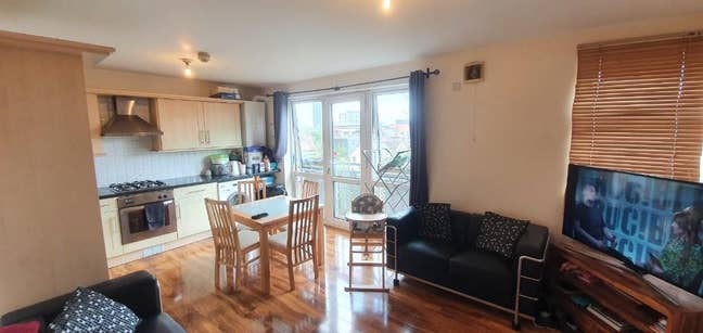 A lovely spacious 2 bed flat for rent!!! Main Photo