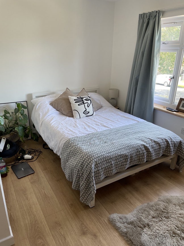 1 Double Room with Ensuite (Girls only) Main Photo