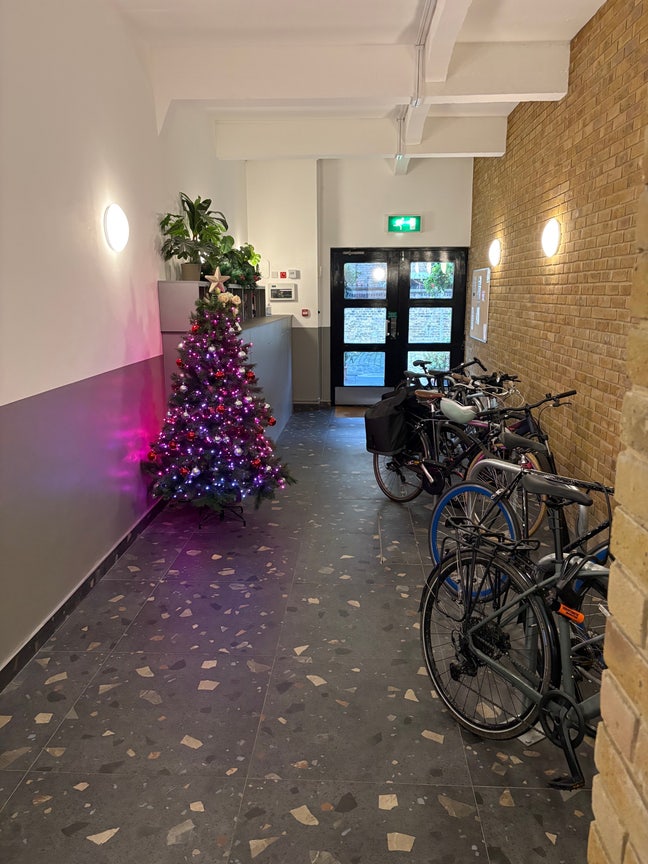 Double Room Available In Whitechapel  Main Photo