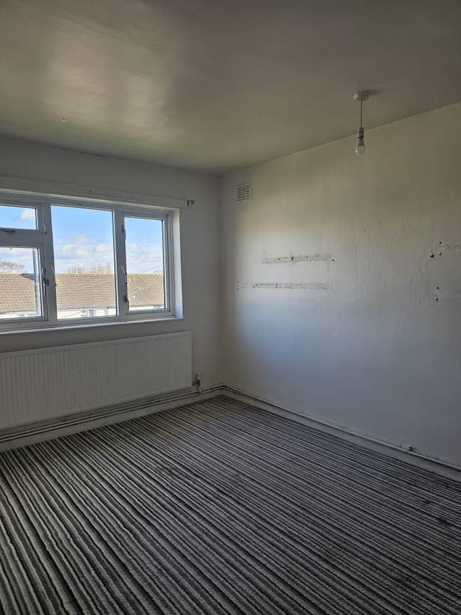 Unique Guardianship Rooms in Former Pub Main Photo