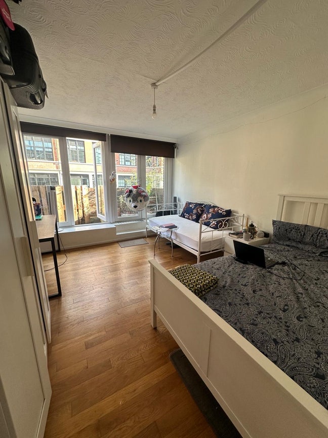 Big double room in Camberwell! (34Bis) Main Photo