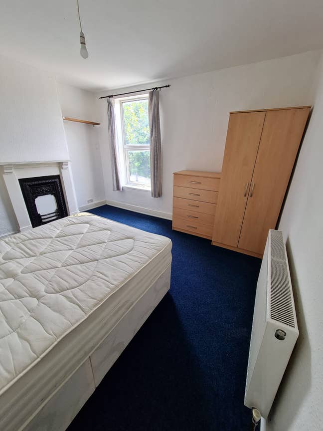 Rooms to let in Edgbaston B16 Main Photo