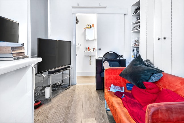 Modern Studio Flat Available King's Cross Main Photo