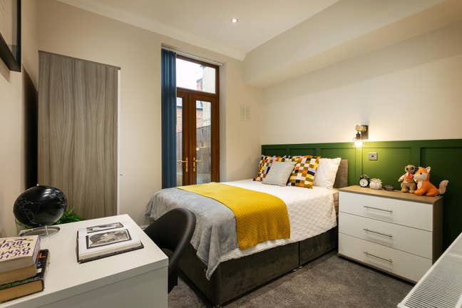 💥 Stunning ensuite room in modern house Main Photo