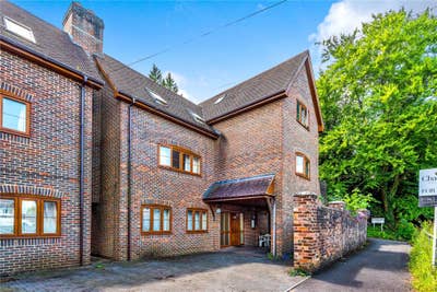 Large En-Suite Room - Also Available To A Couple!! Main Photo