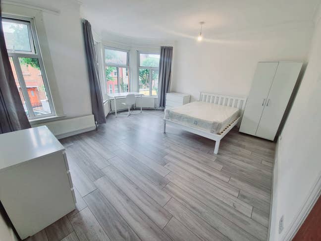 2 Double Rooms Available in Harringay N15 *.* Main Photo