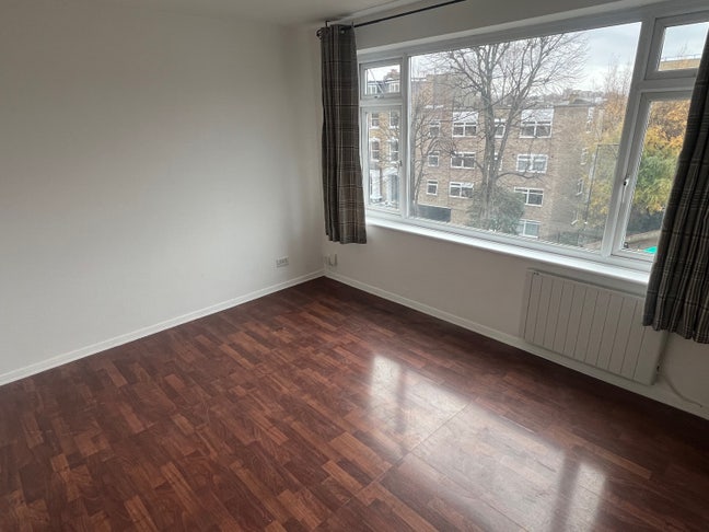 Good Sized 1 Bedroom Flat | N4  Main Photo