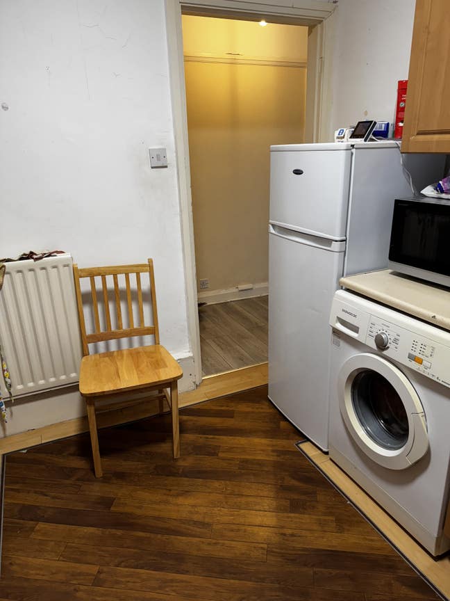 Double Room to Let Main Photo