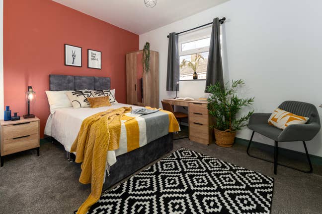 3 Bed Flatshare | All Bills Inc | Oldham  Main Photo