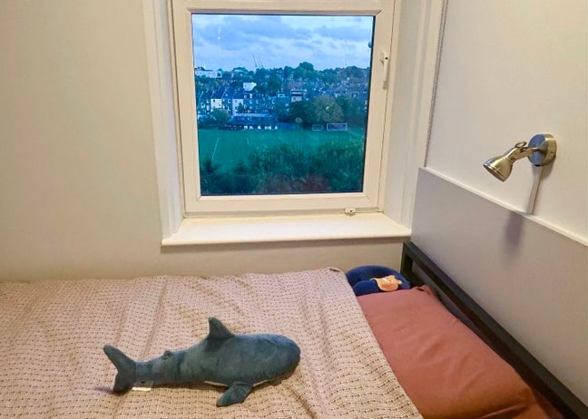 Subletting a stunning view room Main Photo