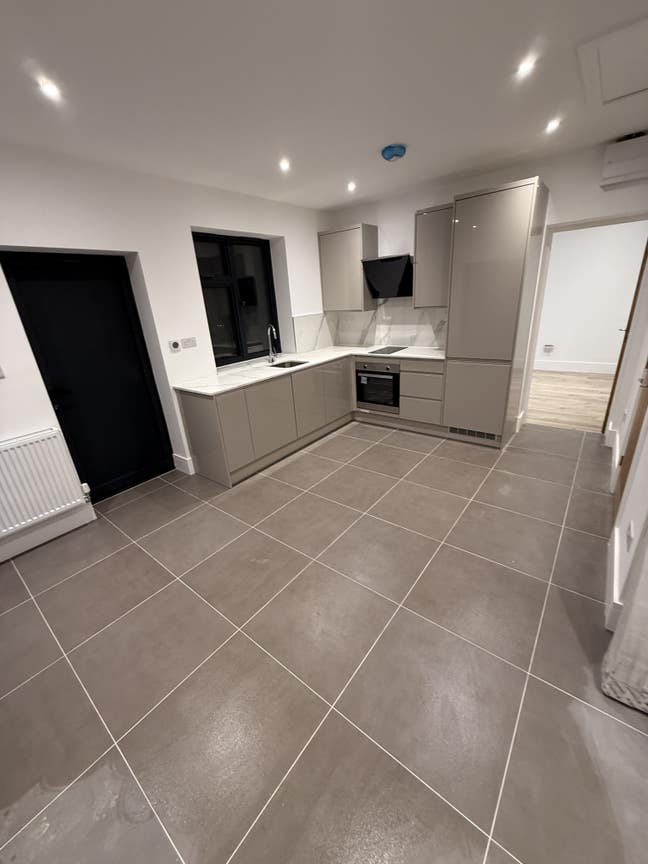 1 bed flat, ground floor with garden  Main Photo