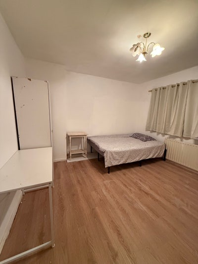 Double and single rooms available Main Photo