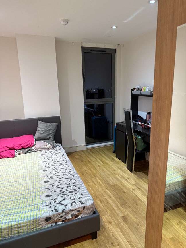🌟Bright Double Room with Private Bathroom 🌟 Main Photo