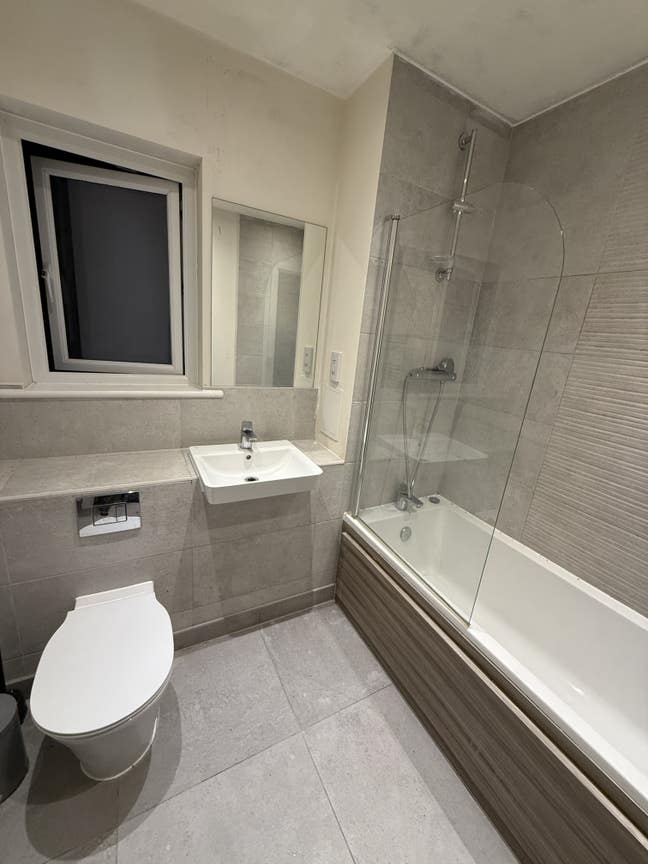 2 double bedroom very spacious apartment Main Photo