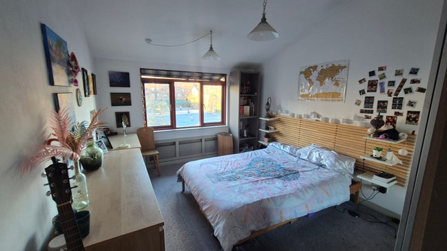 Room in beautiful house in North London Main Photo