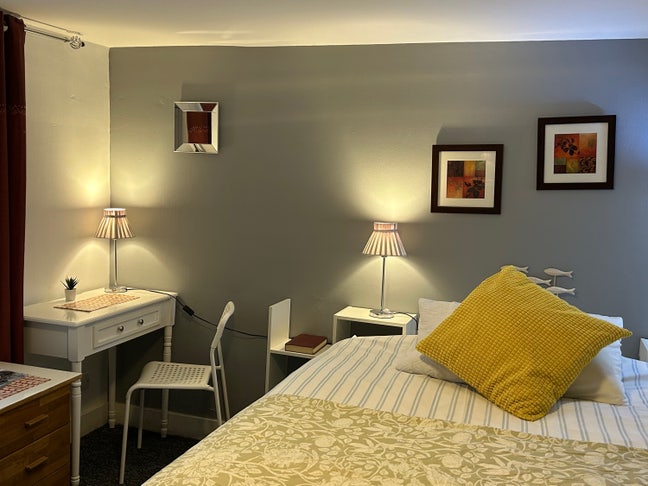 City centre Serviced Double bedrooms Main Photo