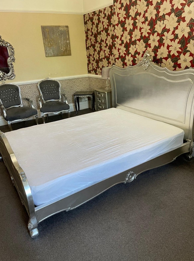 Large Ensuite double room in Harrogate town center Main Photo