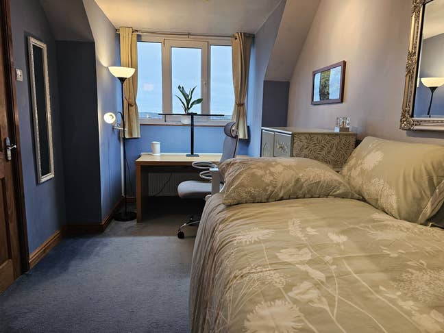 Private Room • All Bills • Wingerworth S42 Main Photo