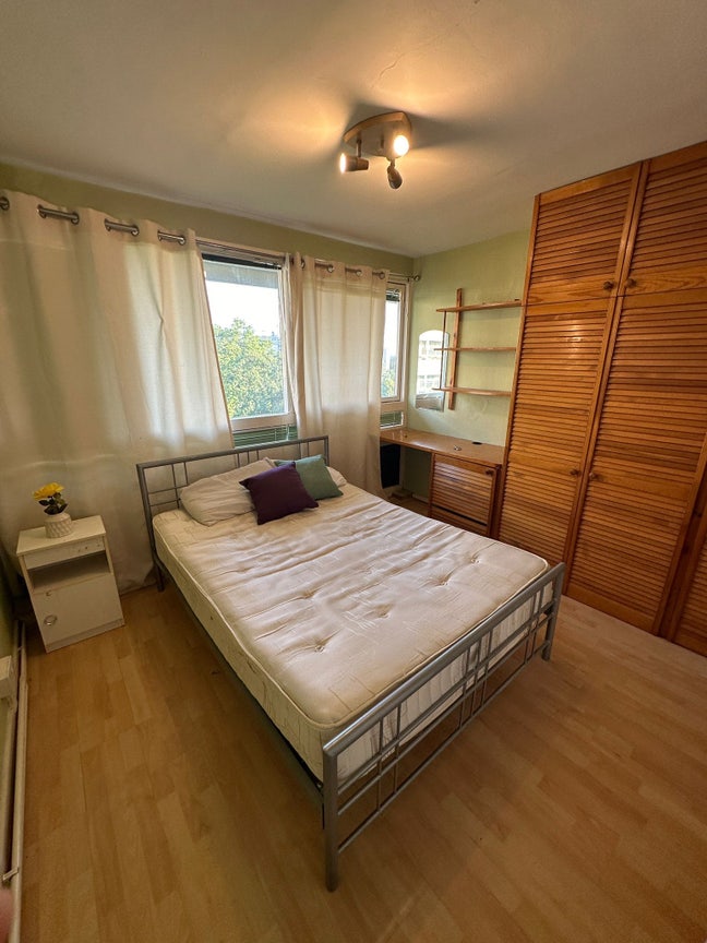 Big double room available in Roehampton. Main Photo