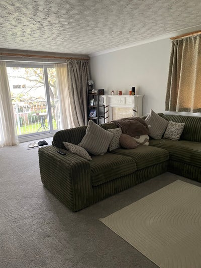 Double Room in Quiet Olton Flat - Balcony Main Photo