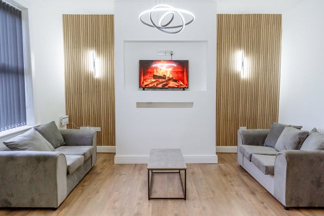 Room for Rent - Dss/Uc & Pip Accepted Only Main Photo