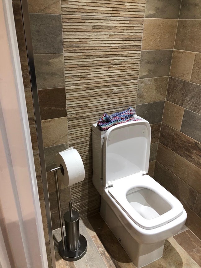 Self contained studio  Main Photo