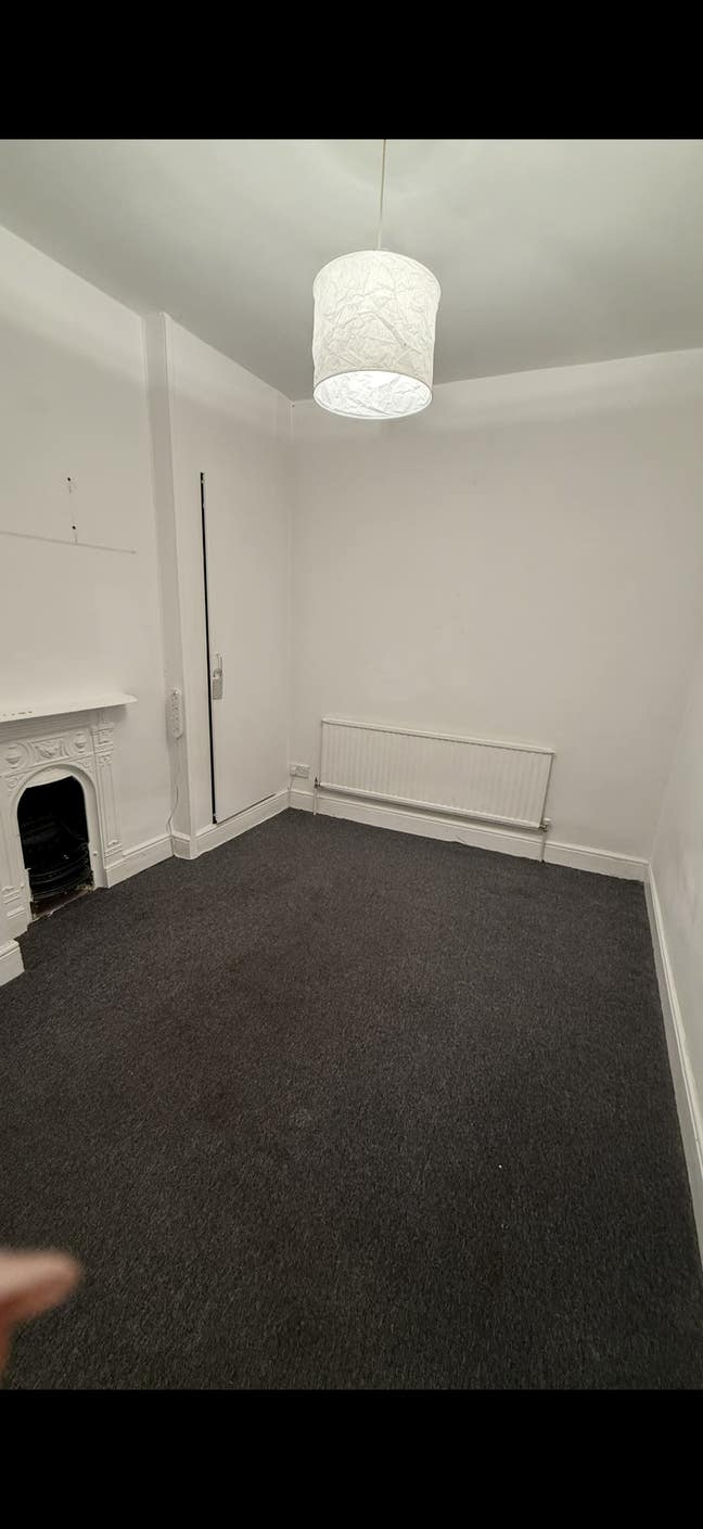 Calm & Well-Kept Home – Double Room Available (Lon Main Photo