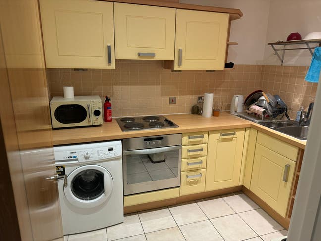 Single Room in Canary Wharf Main Photo