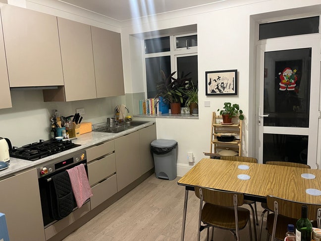 Looking for housemate in Honor Oak  Main Photo