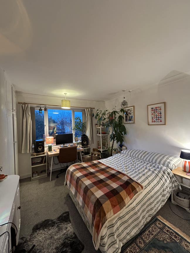 Double Bedroom in Far Headingley Main Photo