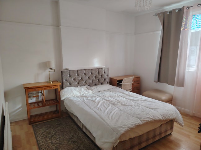  Double bedroom available now.  Main Photo