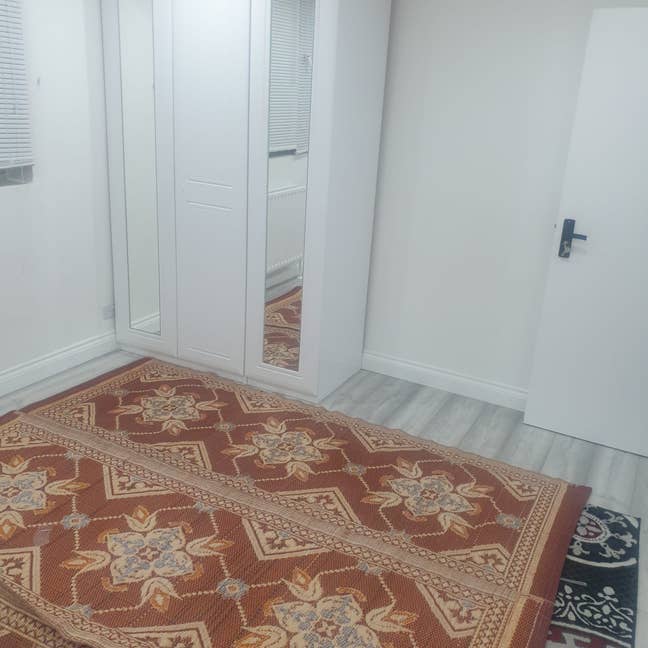 Single Bedroom for feemale students  Main Photo