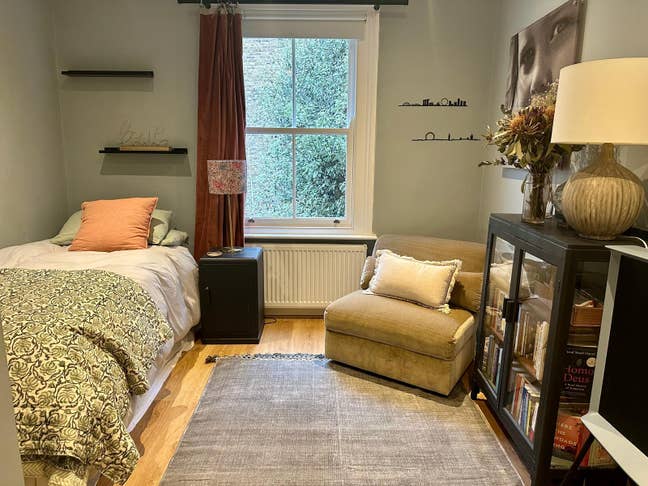 Furnished Room in Brook Green  Main Photo