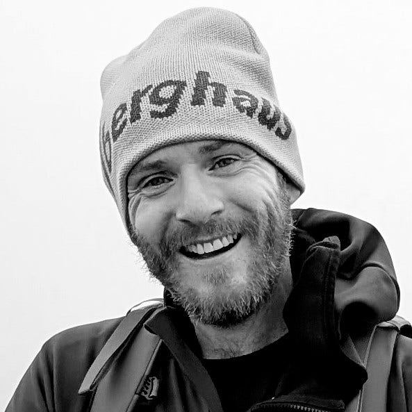 Quiet Professional looking for accomodation Main Photo