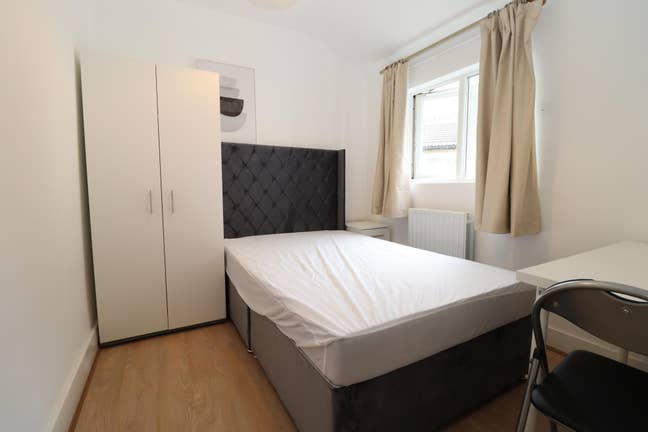 Incredible House in Hammersmith! Safe Area!  Main Photo