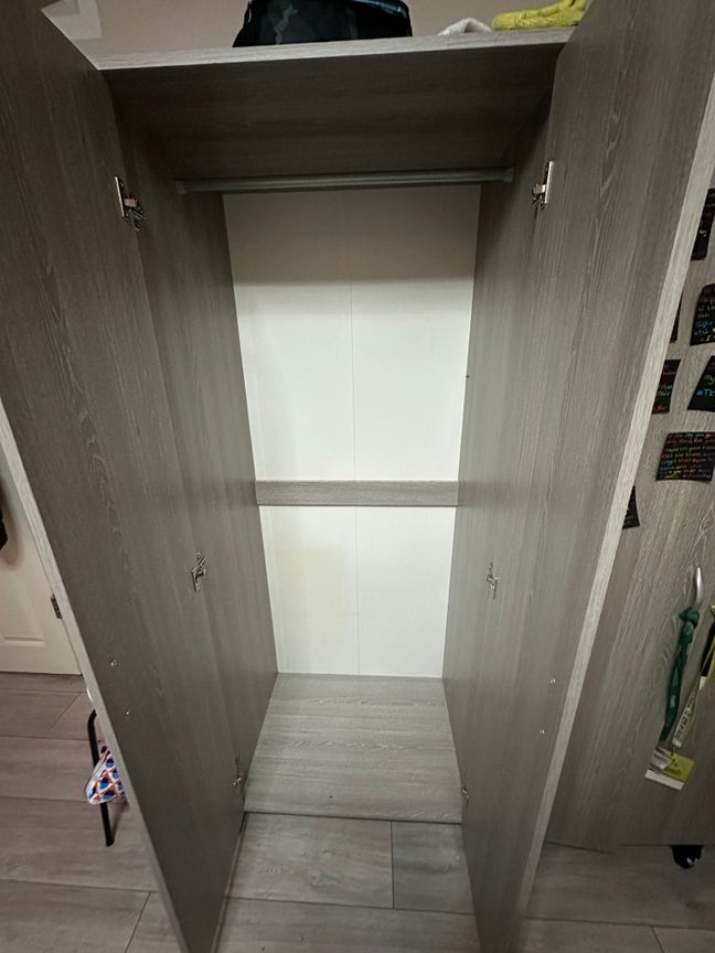 1 bed space for male  Main Photo