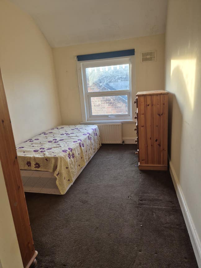 Demi Single room Main Photo