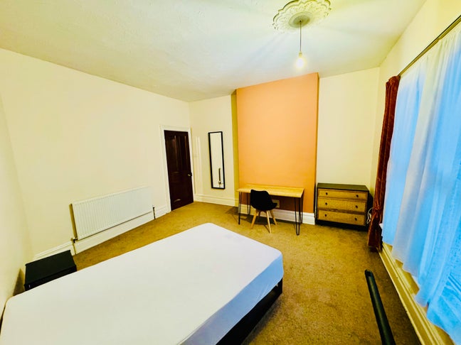 💥  Double rooms in Alvaston  💥 Main Photo