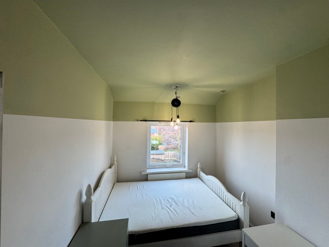 Spare unfurnished room  Main Photo