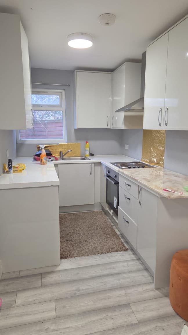 Studio Flat to Let –  Harrow HA3 5HB - With Bills  Main Photo