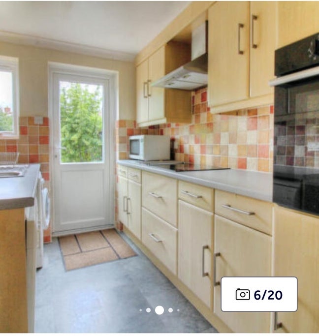 🏡 Spacious 4-Bedroom House to Rent Main Photo